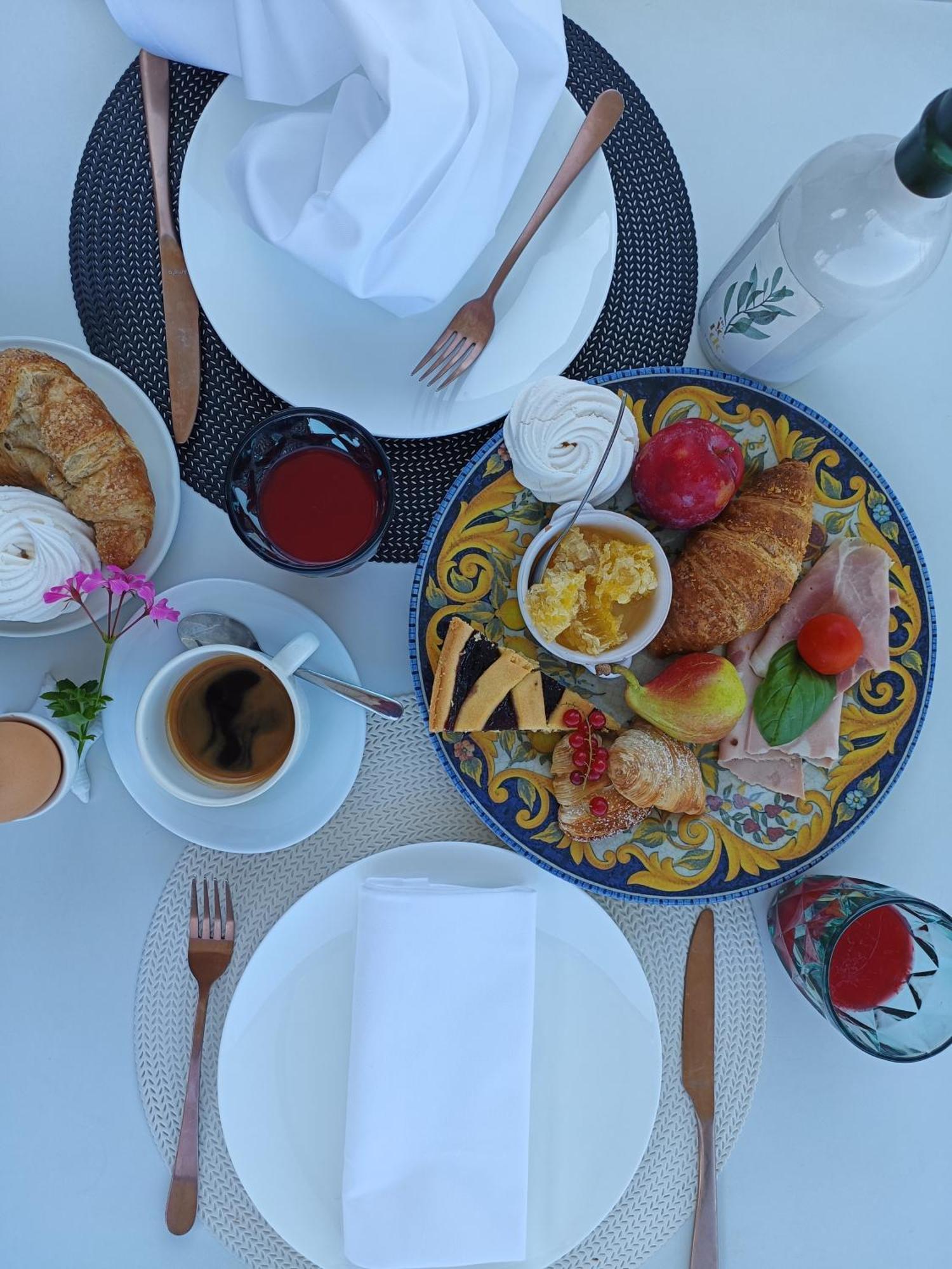 Una Hotels Tenuta Contessa Farm & Spa Cosenza Montalto Uffugo Eksteriør billede