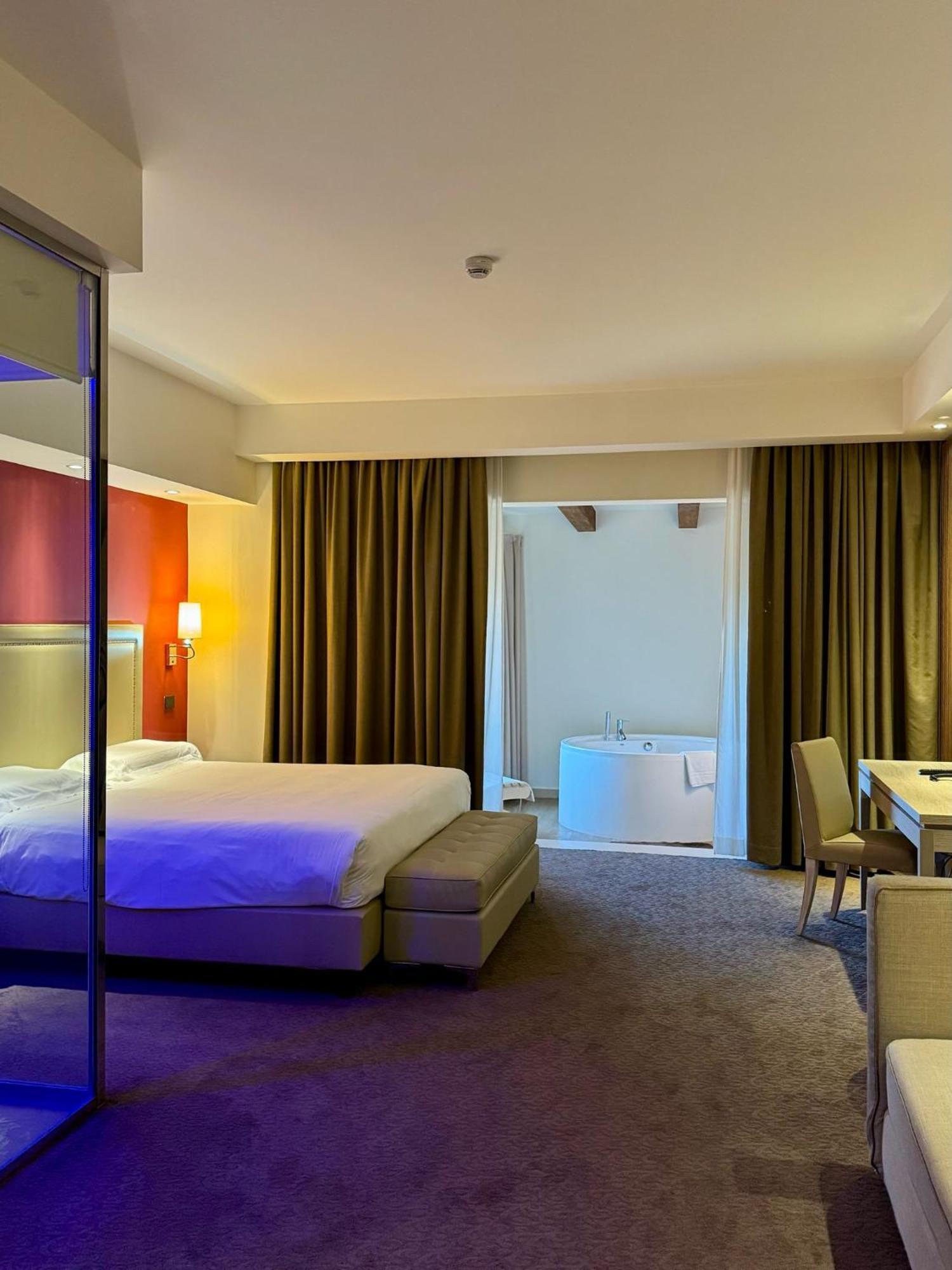 Una Hotels Tenuta Contessa Farm & Spa Cosenza Montalto Uffugo Eksteriør billede
