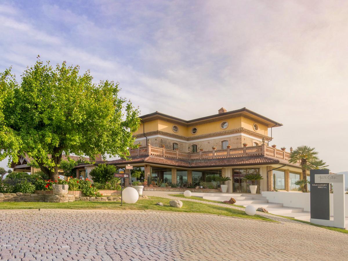 Una Hotels Tenuta Contessa Farm & Spa Cosenza Montalto Uffugo Eksteriør billede